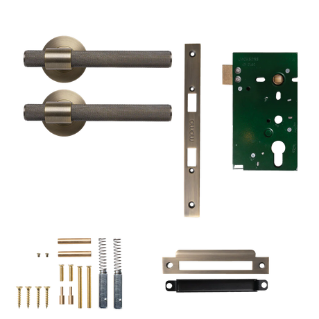 MomoBelgraviaSolidBrassKnurledMorticeLockPassageLeverSetInDarkBrushedBrass